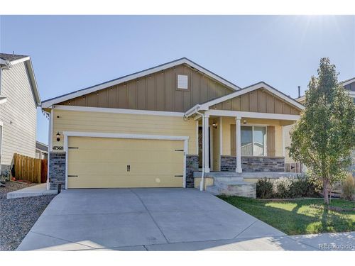 47368 Lily Ave, Bennett, CO, 80102-8627 | Card Image