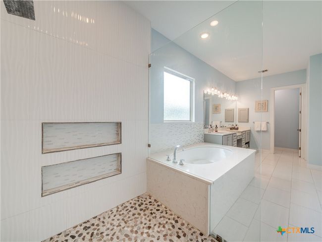 779 Stirrup Dr, House other with 3 bedrooms, 3 bathrooms and null parking in Spring Branch TX | Image 34