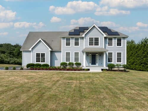 10 Esther Pond Ln, East Lyme, CT, 06333-1163 | Card Image