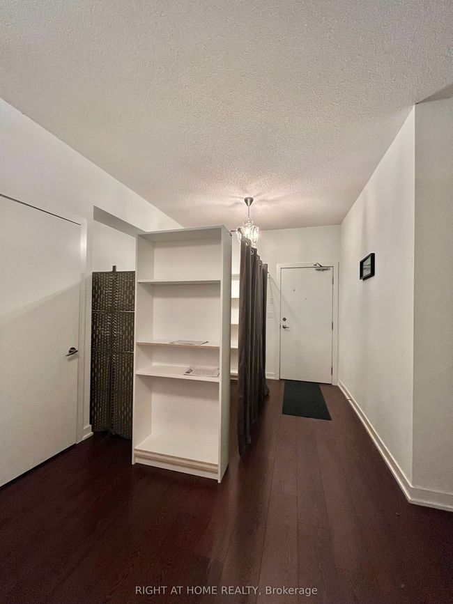 201 - 20 Bruyeres Mews, Condo with 2 bedrooms, 1 bathrooms and null parking in Toronto ON | Image 19