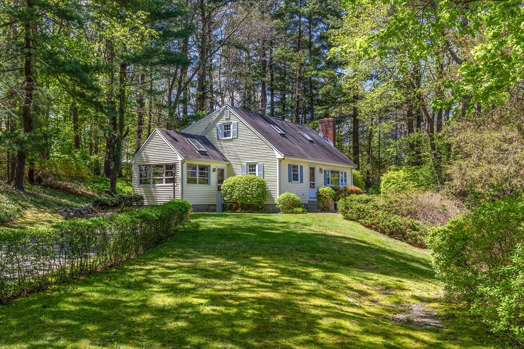 Carleton Rd, Hingham, MA 02043