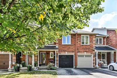 71 Silverdart Cres, Home with 3 bedrooms, 3 bathrooms and 3 parking in Richmond Hill ON | Image 2