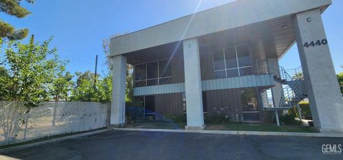 4440 Grissom St, Bakersfield, CA, 93313-2177 | Card Image