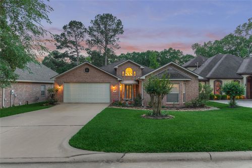 197 Monterrey Rd E, Montgomery, TX, 77356-8180 | Card Image