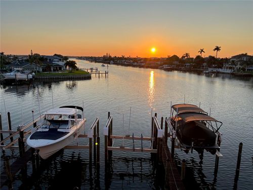 apt-305-11605 3rd St E, TREASURE ISLAND, FL, 33706-4539 | Card Image
