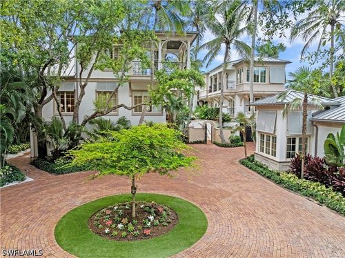 3675 Gordon Dr, NAPLES, FL, 34102-7954 | Card Image