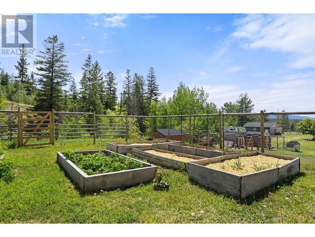 2029 Duck Range Rd, House other with 4 bedrooms, 2 bathrooms and 1 parking in Pritchard BC | Image 57