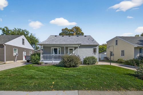 808 13th Ave Ne, Rochester, MN, 55906-7134 | Card Image