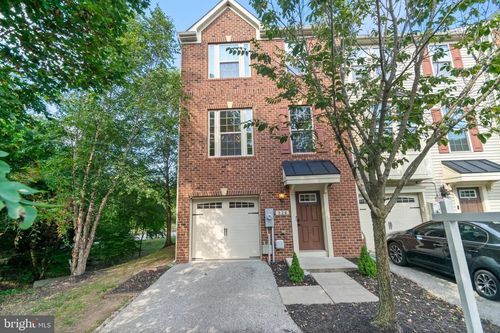 326 Eagles Ridge Way, Glen Burnie, MD, 21061-6753 | Card Image