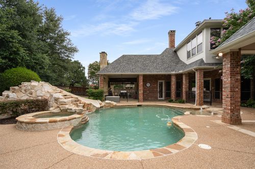 6776 St Moritz Pkwy, Colleyville, TX, 76034-7293 | Card Image