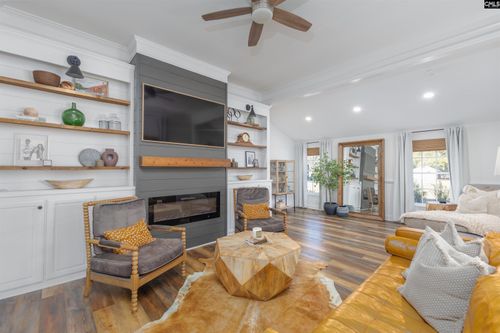 530 Fort St, Pelion, SC, 29123-8926 | Card Image