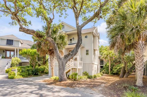 5809 Back Bay Dr, Isle of Palms, SC, 29451-2833 | Card Image