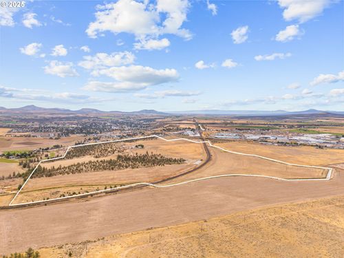 1201 N Highway 26, Madras, OR, 97741-9528 | Card Image