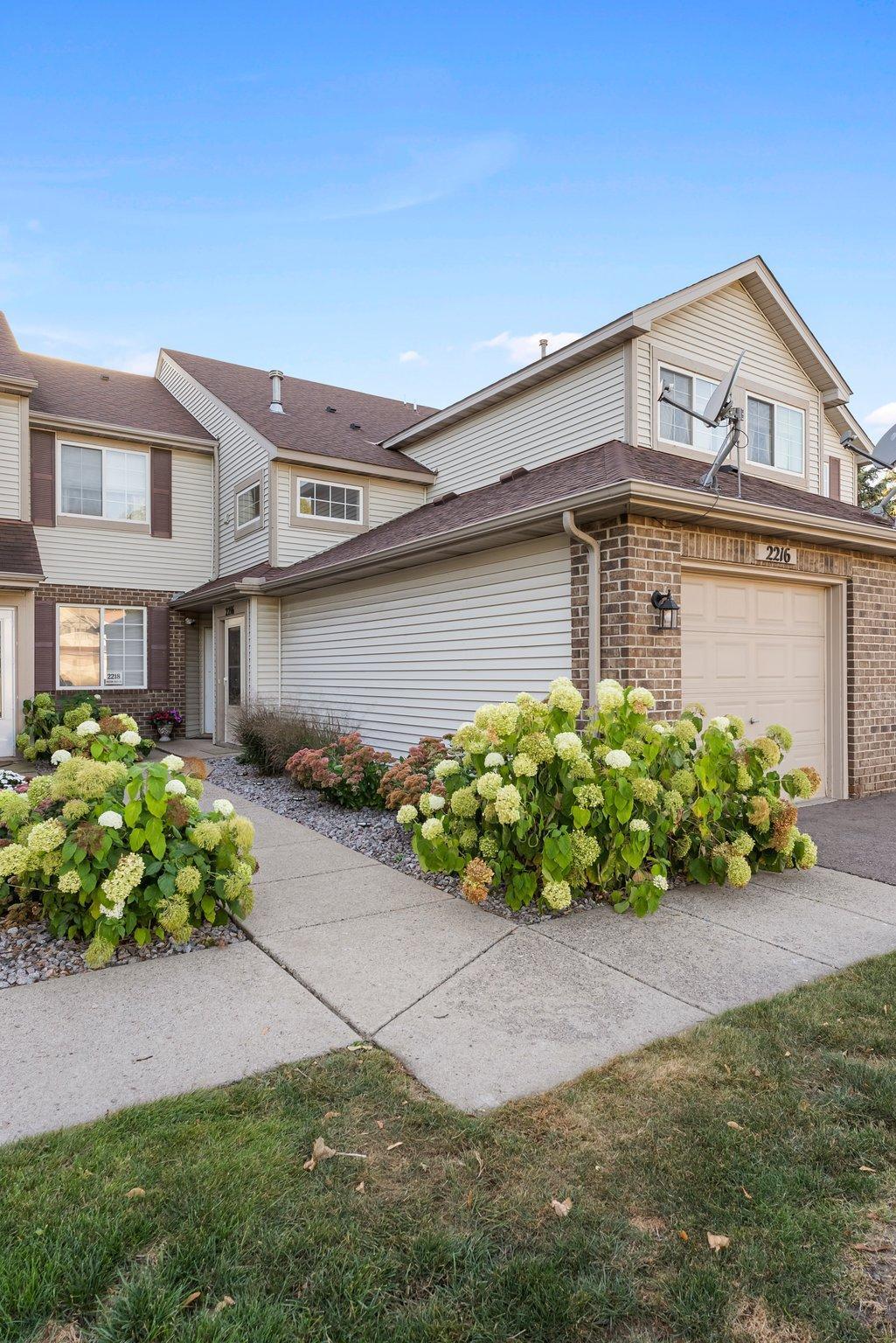 Water Lilly Ln, Saint Paul, MN 55122