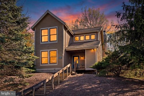 151 Pine Ct, Tannersville, PA, 18372-9709 | Card Image
