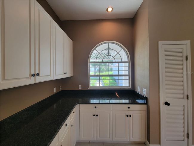 Kitchen | Image 11
