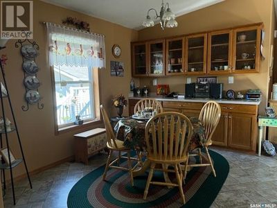 205 Herbert Ave, House other with 3 bedrooms, 2 bathrooms and null parking in Herbert SK | Image 2