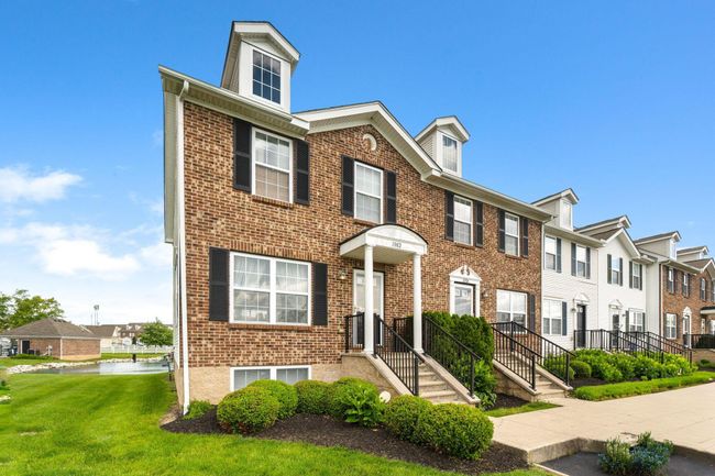 1080 Shady Lake Dr, Condo with 2 bedrooms, 4 bathrooms and null parking in Columbus OH | Image 4