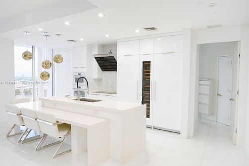 apt-3307-901 Brickell Key Blvd, Miami, FL, 33131-3515 | Card Image
