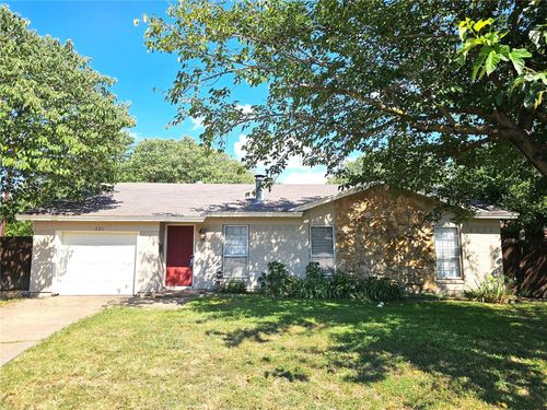 721 San Carlos Dr, Grand Prairie, TX, 75051-4118 | Card Image