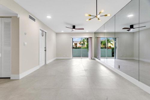 700 Waterside Dr, Hypoluxo, FL, 33462-6182 | Card Image