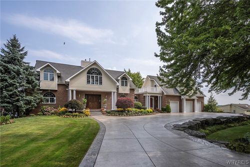 4875 E River Rd, Grand Island, NY, 14072-1136 | Card Image