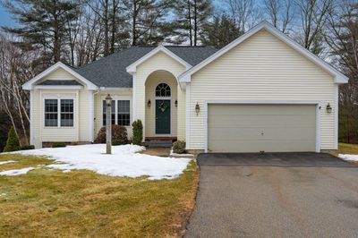 5 Josiah Bartlett Road, Condo with 2 bedrooms, 2 bathrooms and null parking in Amherst NH | Image 1