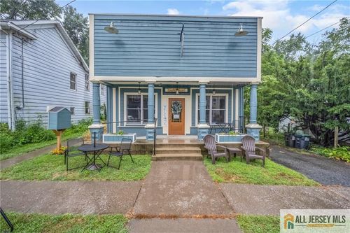 432 Old Main St, Asbury, NJ, 08802-1075 | Card Image