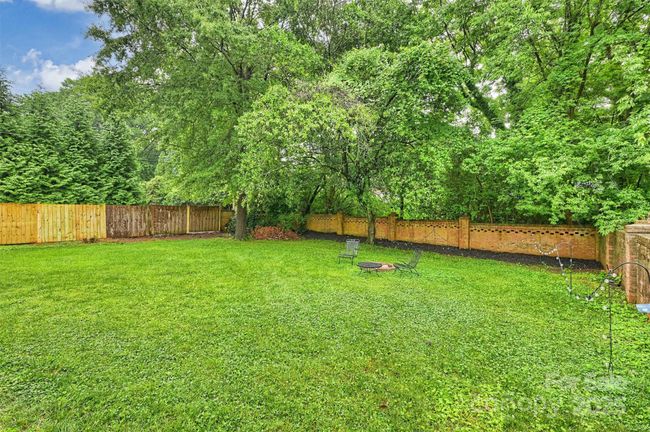 1961 Runnymede Ln, House other with 3 bedrooms, 2 bathrooms and null parking in Charlotte NC | Image 33
