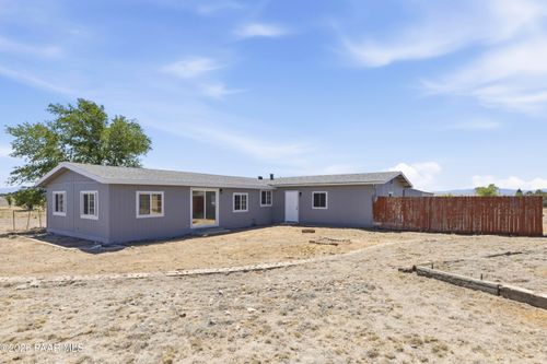 1750 Johnson Ln, Chino Valley, AZ, 86323-6514 | Card Image