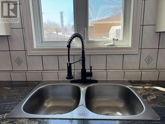 27 Ottawa St, House other with 3 bedrooms, 1 bathrooms and 3 parking in Kapuskasing ON | Image 11