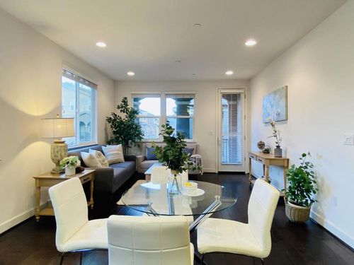 2077 Lee Way, Milpitas, CA, 95035-9019 | Card Image