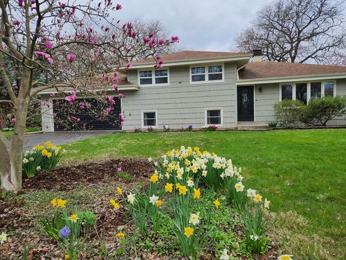 7516 Main St, Darien, IL, 60561-4341 | Card Image