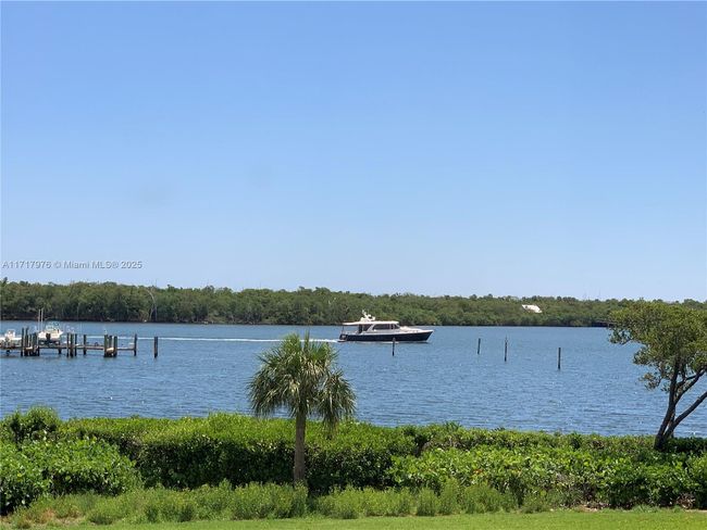 APT-15 - 6062 Se Landing Way, Condo with 2 bedrooms, 2 bathrooms and null parking in Stuart FL | Image 37