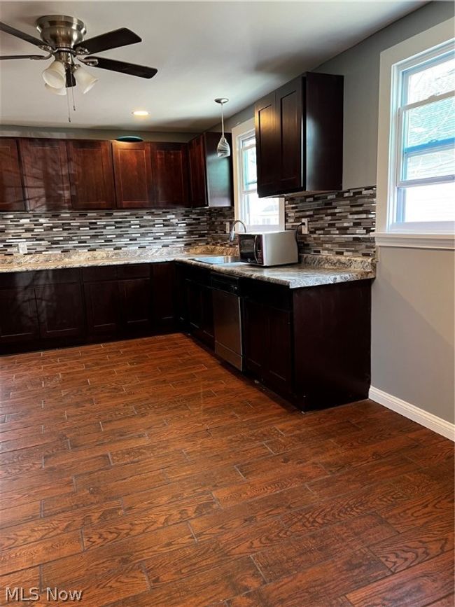 NEWLY Renovated EAT-IN KITCHEN | Image 12