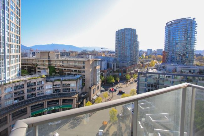 1505 - 188 Keefer Place, Condo with 1 bedrooms, 1 bathrooms and 1 parking in Vancouver BC | Image 6