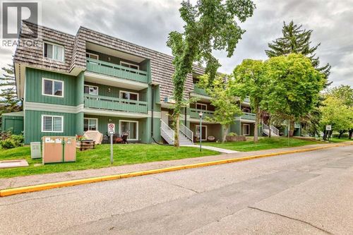 315 Southampton Dr Sw, Calgary, AB, T2W2T6 | Card Image