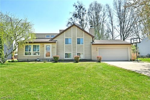 193 Chapel Hill Drive Nw, Warren, OH, 44483 | Card Image