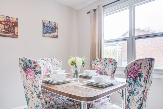 2 - 401 Keats Way, Condo with 5 bedrooms, 3 bathrooms and 1 parking in Waterloo ON | Image 12