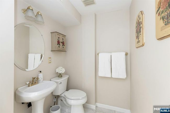 211 Lorraine Dr, House other with 6 bedrooms, 4 bathrooms and null parking in Berkeley Heights NJ | Image 15