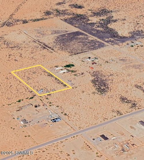 1760 Hueco St, Chaparral, NM, 88081-7389 | Card Image