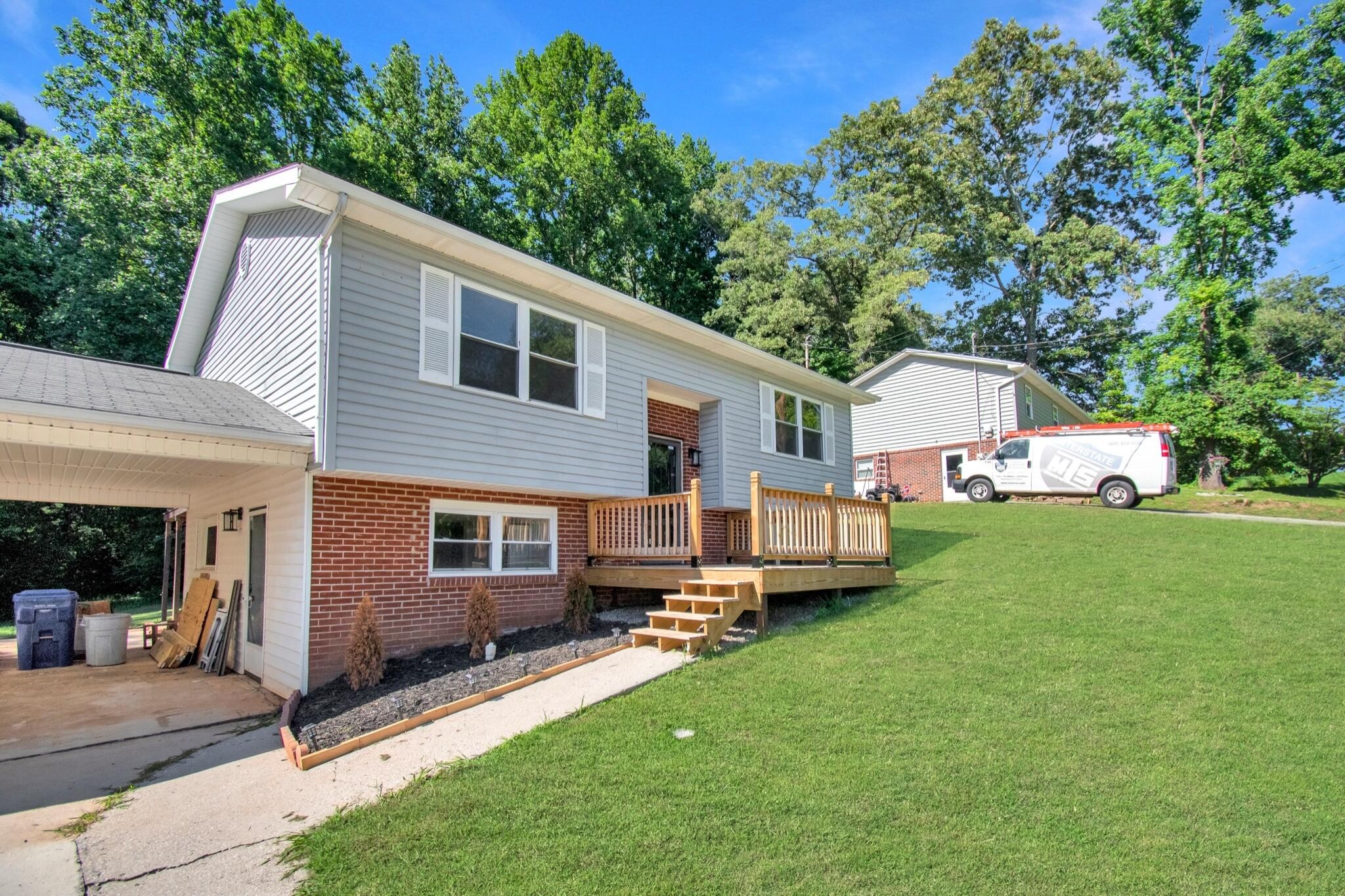 Residential in Rockwood 3