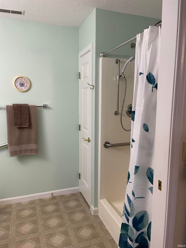 1719 S Patriot Drive, Sold in Yorktown Zoocasa