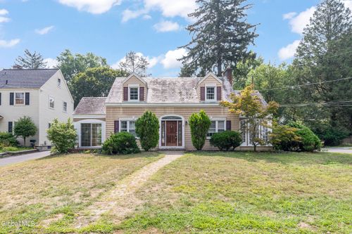 8 Furman Place, Bethlehem, NY, 12054 | Card Image