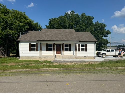 1000 Woodbury St, Shelbyville, TN, 37160-2749 | Card Image