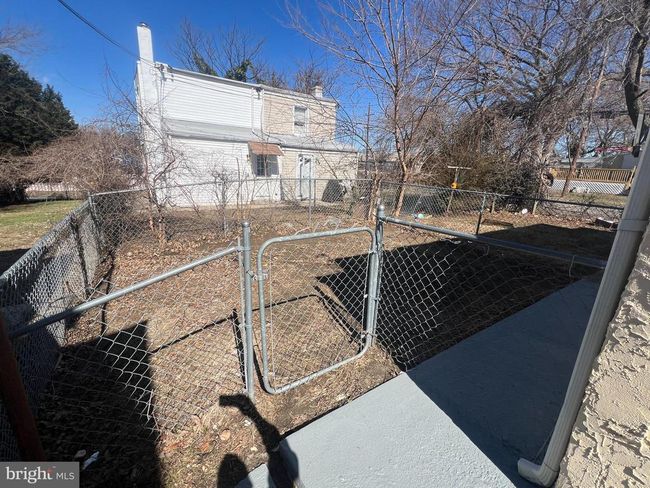 3502 W 4 Th St, Home with 3 bedrooms, 1 bathrooms and null parking in MARCUS HOOK PA | Image 19