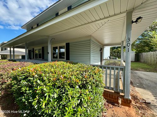 303-301 W Clifton Ave, North Augusta, SC, 29841-3606 | Card Image