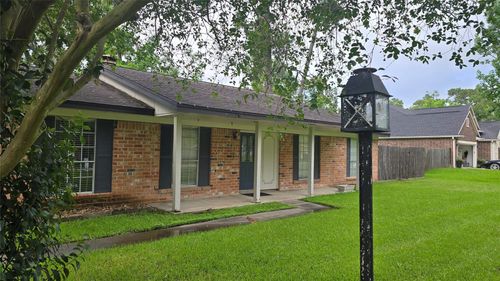 2110 Eagle Point Rd, Crosby, TX, 77532-3245 | Card Image