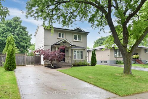 26 Kirkland Ave, Hamilton, ON, L8V3V9 | Card Image