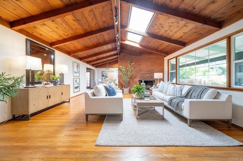 386 13th St, Del Mar, CA, 92014-2555 | Card Image